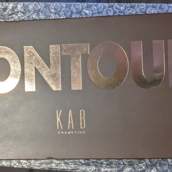 NEW, UNOPENED - KAB COSMETICS COUNTOUR PALLETTE Volume 2 - Picture 4 of 5